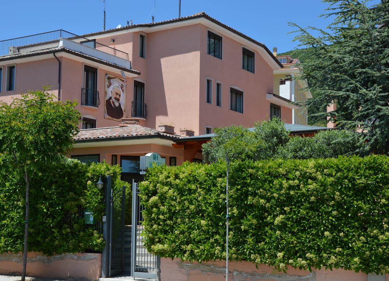 Hotel Rosamarina San Giovanni Rotondo Exterior photo